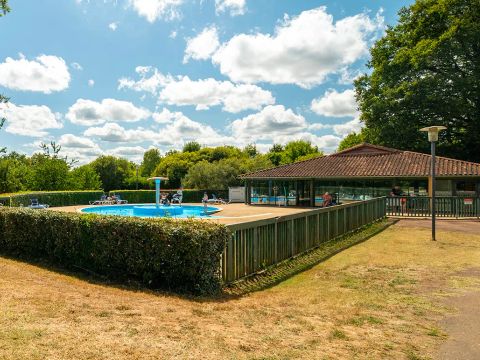 Flower Camping Des Lacs - Camping Charente